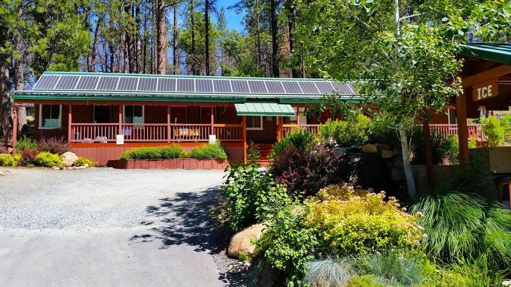 Hotel Yosemite Riverside